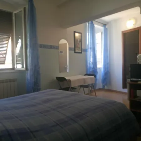 Affittacamere In Piazzetta Da Vasco *